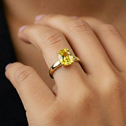 Yellow Sapphire in Delhi