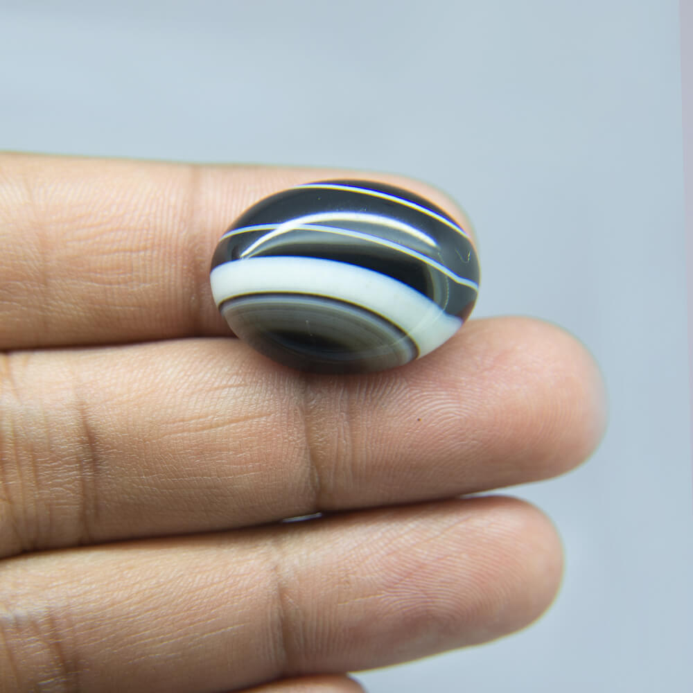 Sulemani Black Hakik- 25.21 Carat