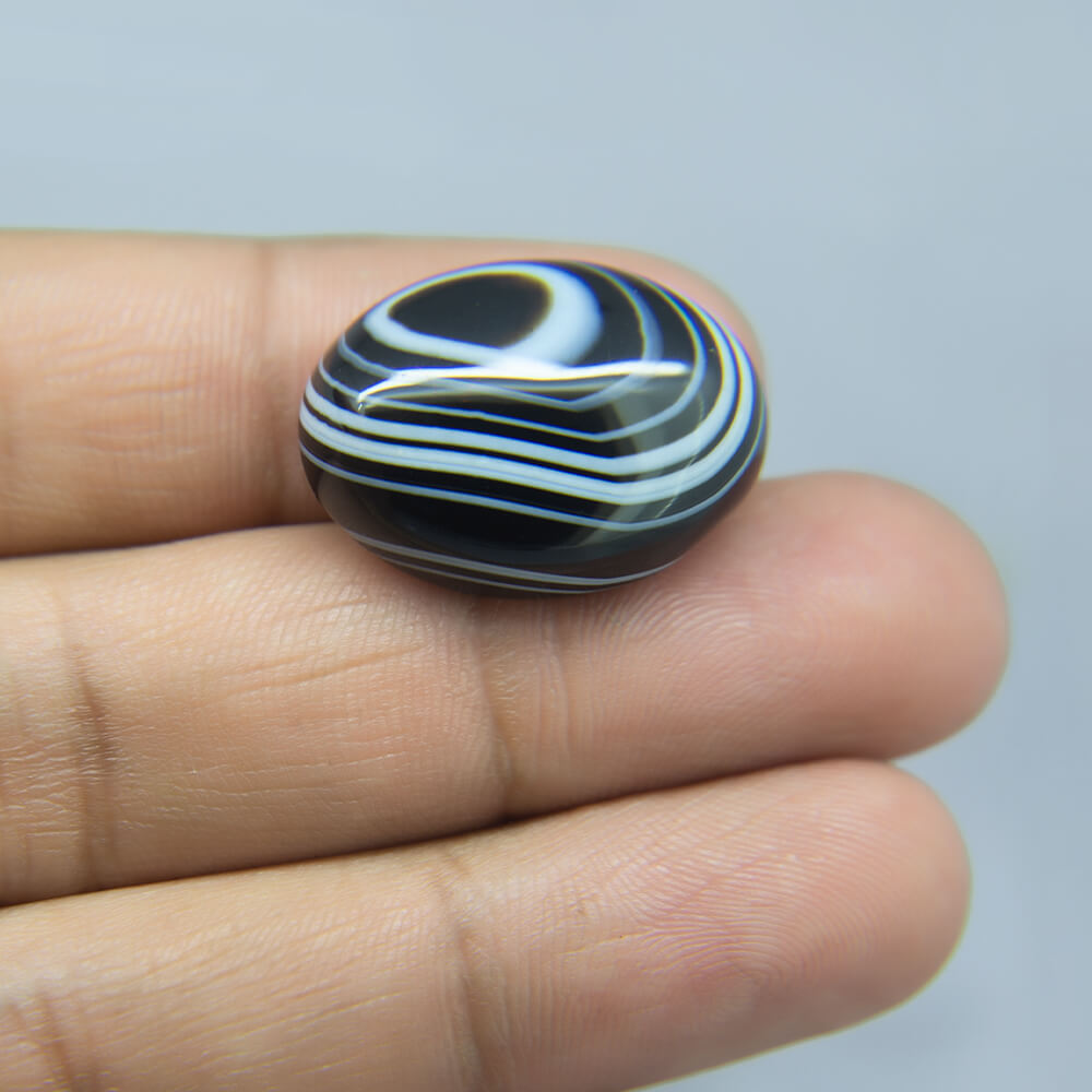 Sulemani Black Hakik- 28.14 Carat