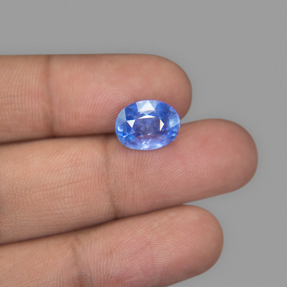 Blue Sapphire - 6.42 Carat (7.25 Ratti)