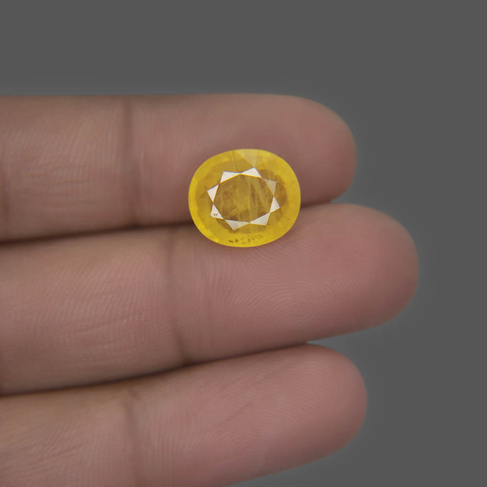 Yellow Sapphire (Pukhraj) Bangkok - 8.10 Carat (9.00 Ratti)