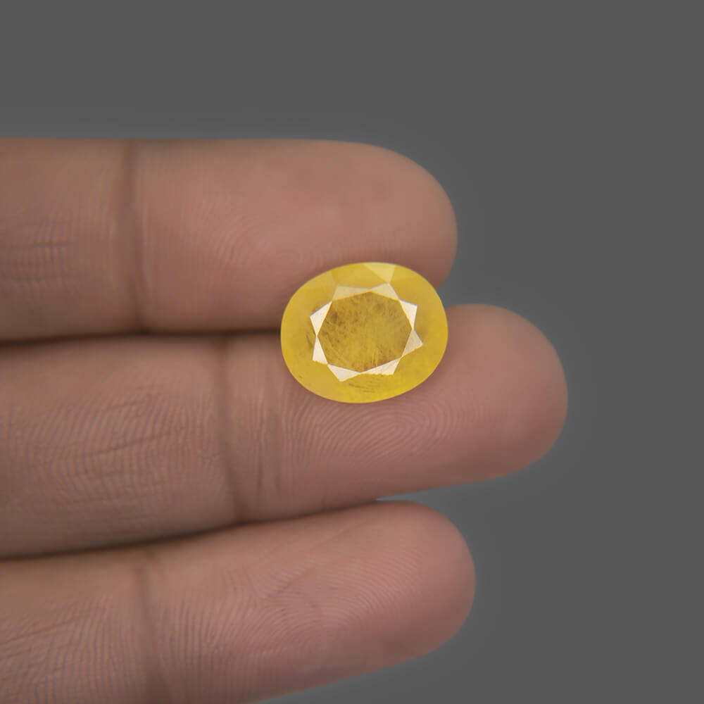 Yellow Sapphire (Pukhraj) Bangkok - 7.28 Carat (8.25 Ratti)