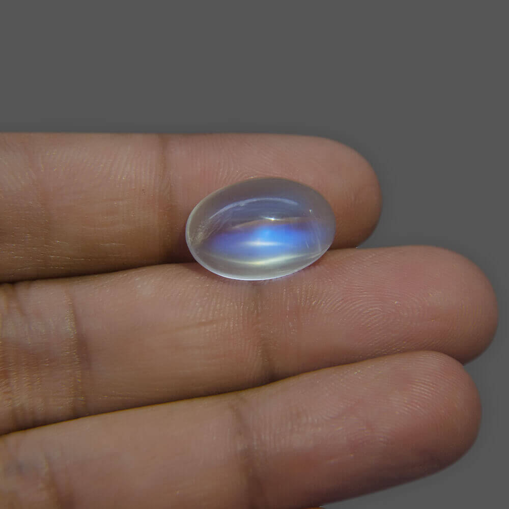 Moonstone Blue Rainbow - 7.34 Carat