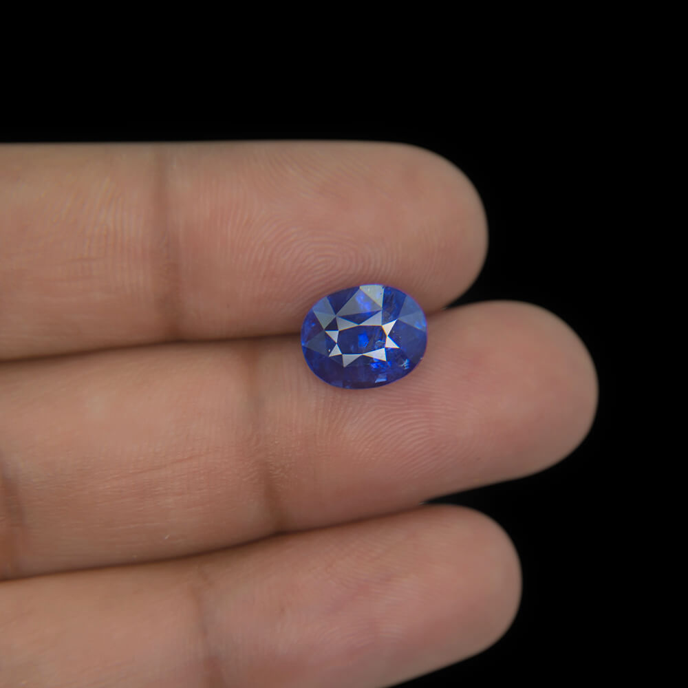 Blue Sapphire (Neelam) Ceylonese - 5.33 Carat (6.00 Ratti)
