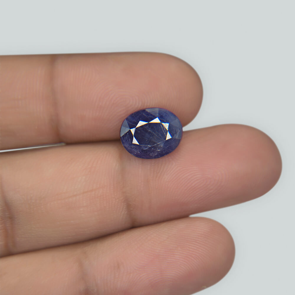 Blue Sapphire - 4.38 Carat (4.80 Ratti)