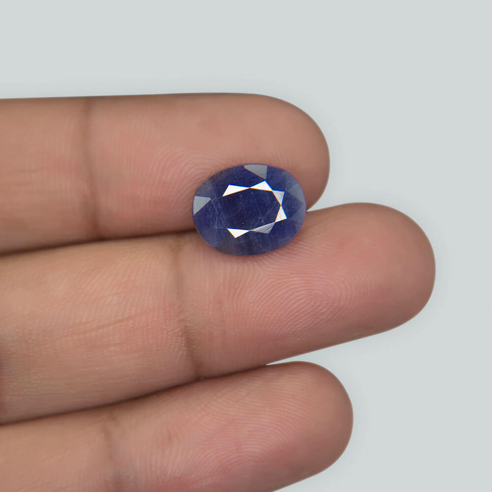 Blue Sapphire - 5.23 Carat (5.80 Ratti)