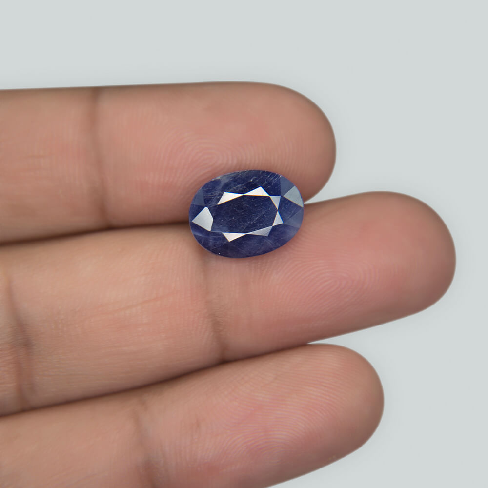 Blue Sapphire - 5.92 Carat (6.50 Ratti)