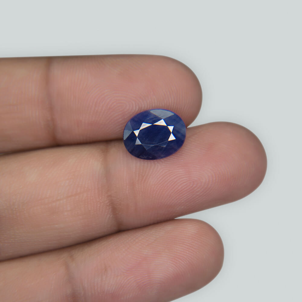 Blue Sapphire - 3.82 Carat (4.25 Ratti)