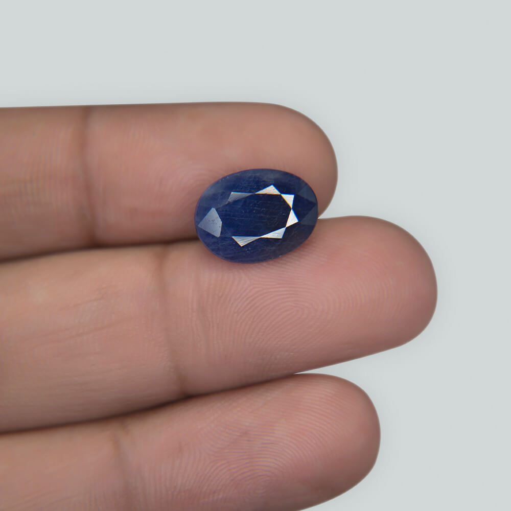 Blue Sapphire - 6.31 Carat (7.00 Ratti)