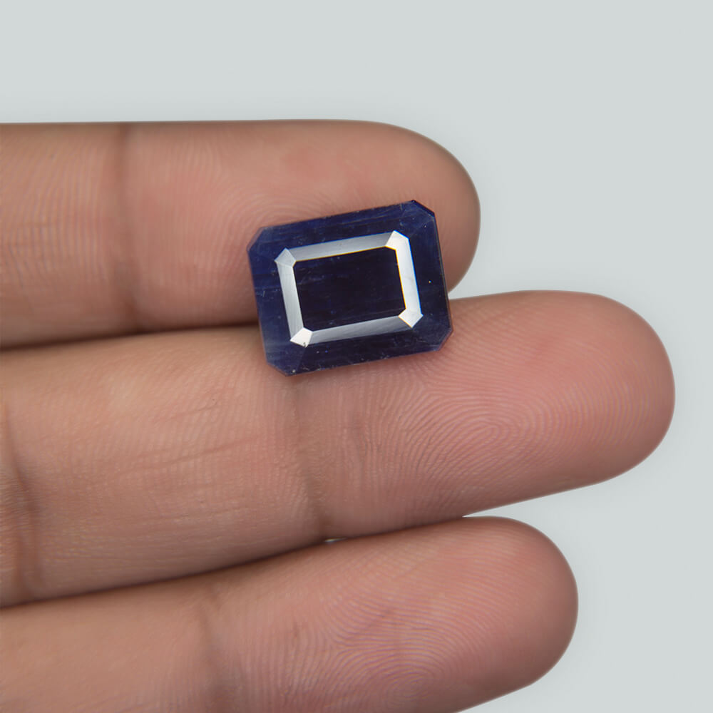 Blue Sapphire - 11.78 Carat (13.25 Ratti)