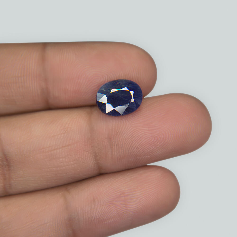 Blue Sapphire - 4.17 Carat (4.50 Ratti)