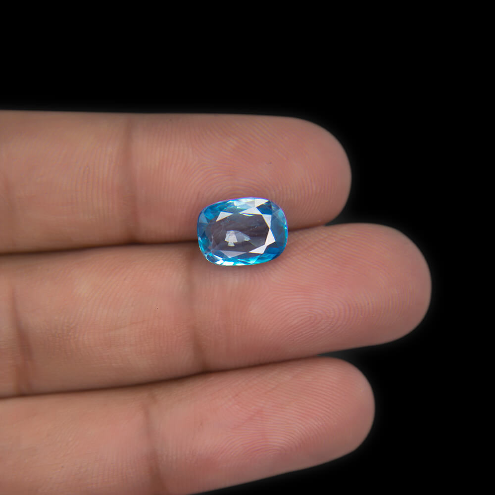 Blue Zircon - 5.02 Carat