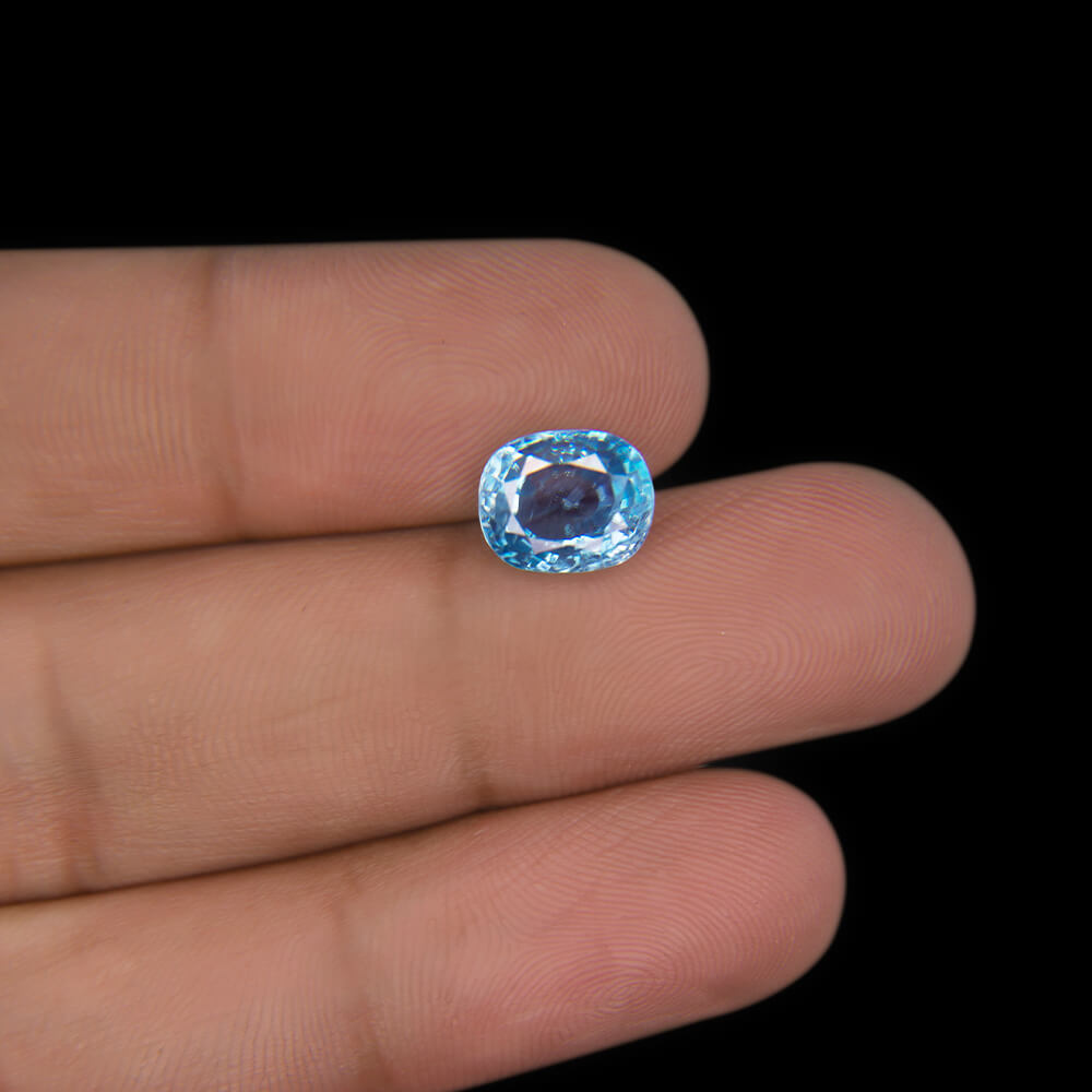 Blue Zircon - 5.37 Carat