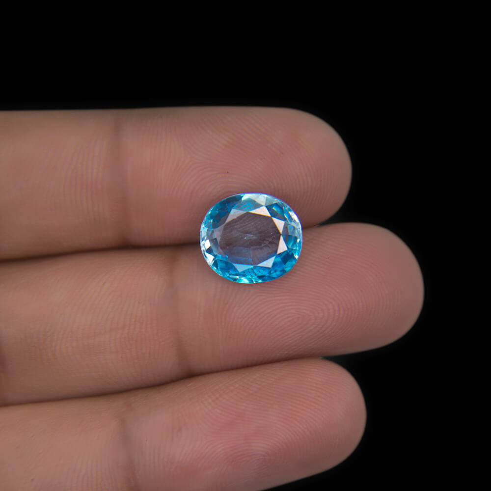 Blue Zircon - 6.67 Carat
