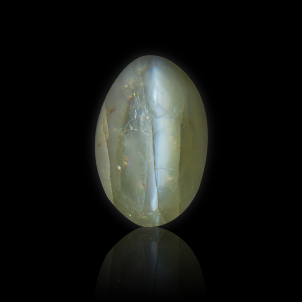 Chrysoberyl Cats Eye (Lehsunia) Gemstone  - 3.79 Carat (4.25 Ratti)