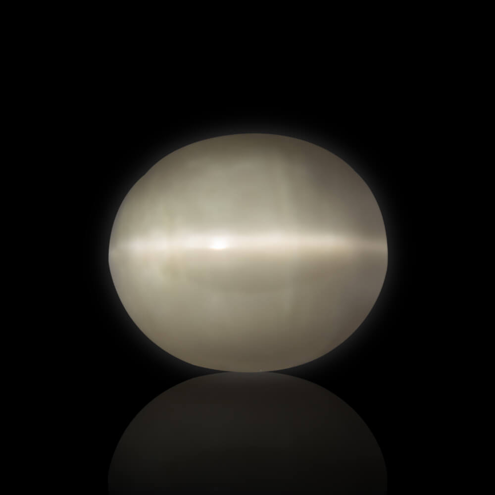 Cat's Eye - 3.95 Carat