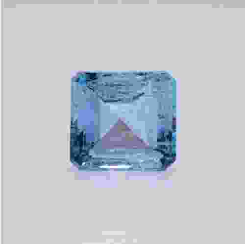 3.28 Carat/ 3.65 Ratti Natural Aquamarine Gemstone