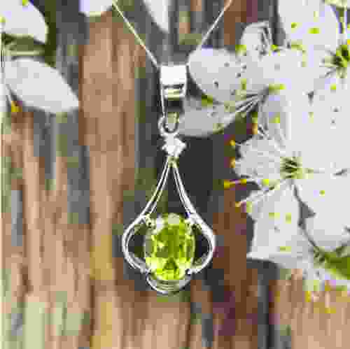 Peridot Silver Pendant