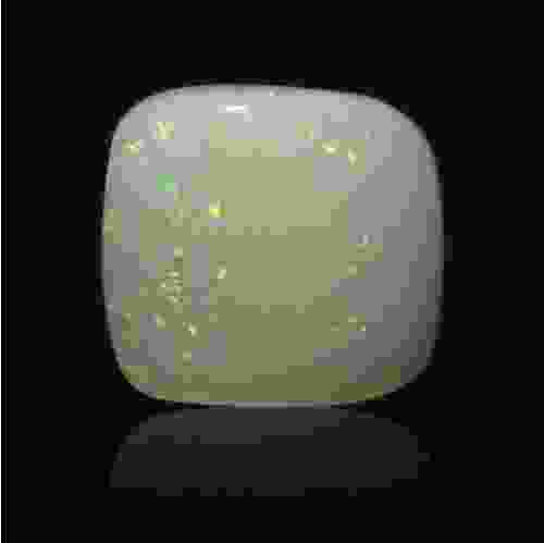 White Opal with Fire Australian - 5.70 Carat (6.25 Ratti)