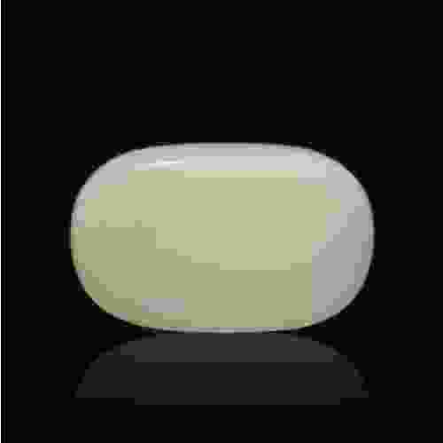 White Opal - 7.92 Carat (8.50 Ratti)