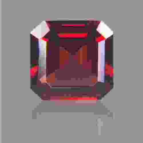 Red Garnet (Almandine, Pyrope) Gemstone - 4.97 Carat
