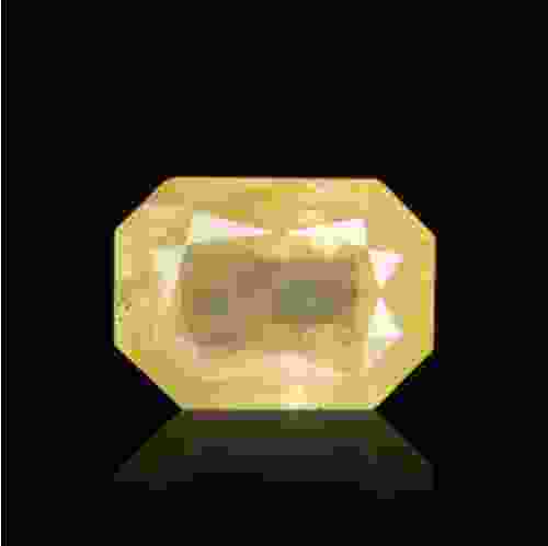 Yellow Sapphire (Pukhraj) Sri Lanka - 4.85 Carat (5.25 Ratti)
