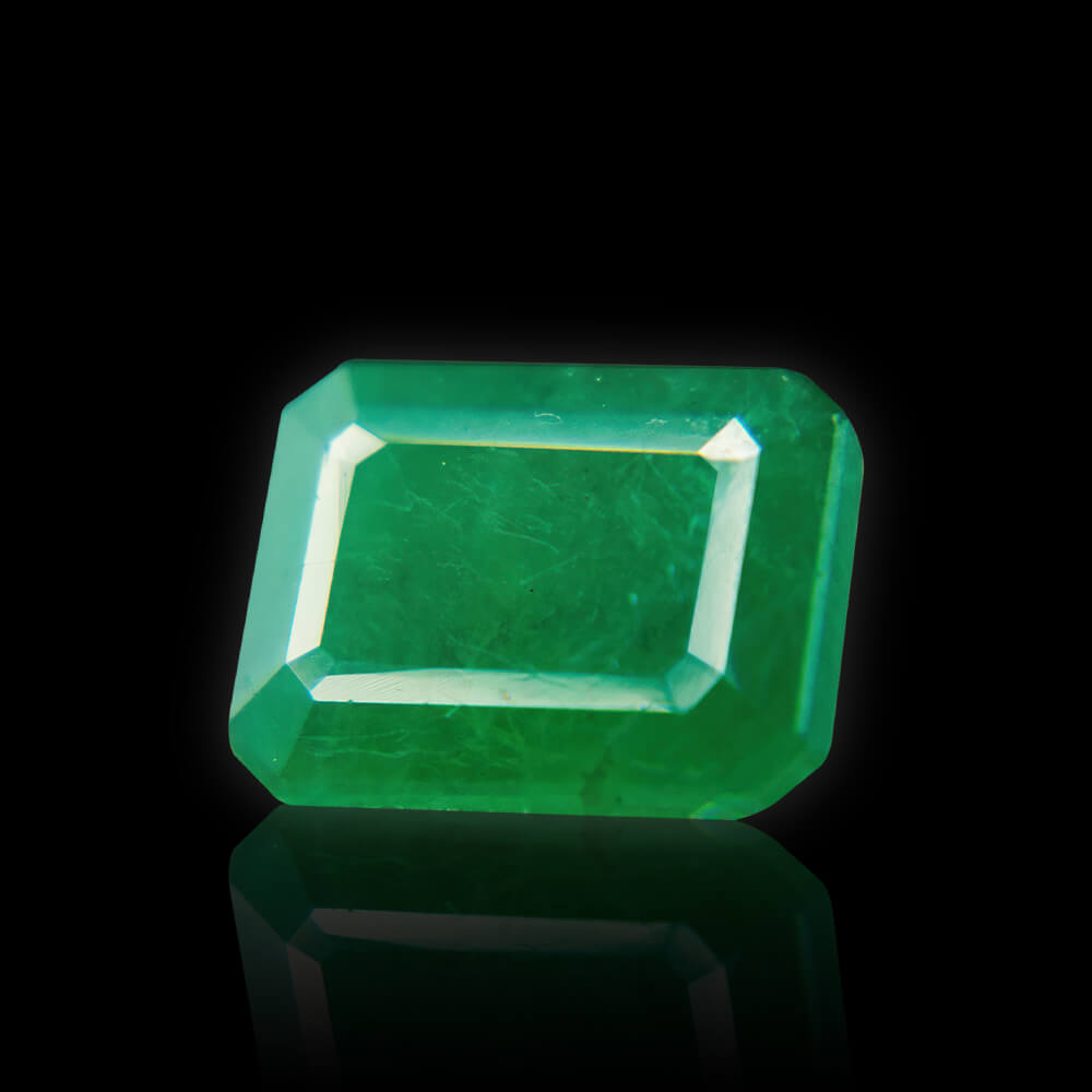 Emerald (Panna) Zambian - 6.76 Carat / 7.50 Ratti