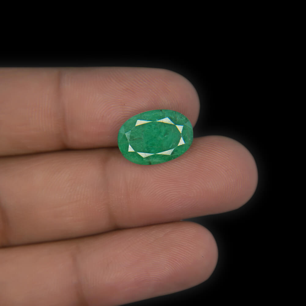 Emerald (Panna) Zambian - 5.43 Carat (6.10 Ratti)