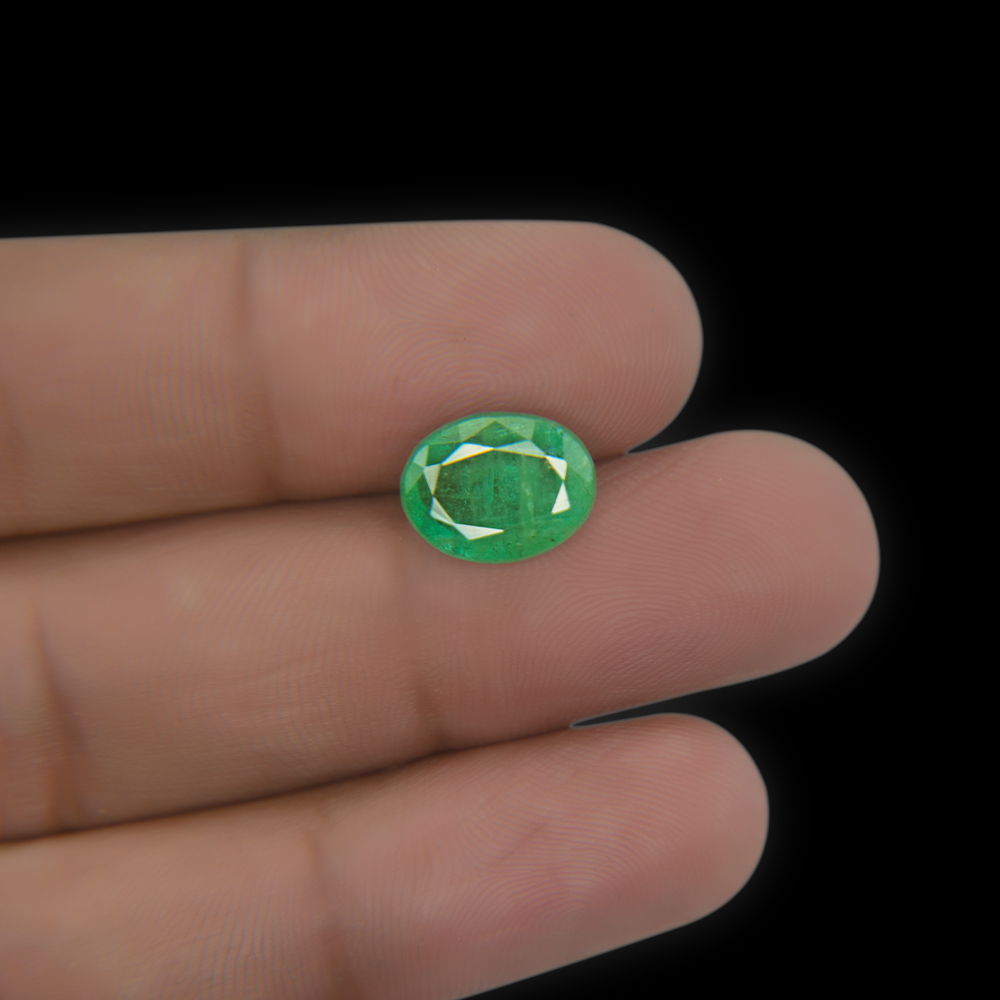 Emerald (Panna) Colombian  - 4.04 Carat (4.50 Ratti)