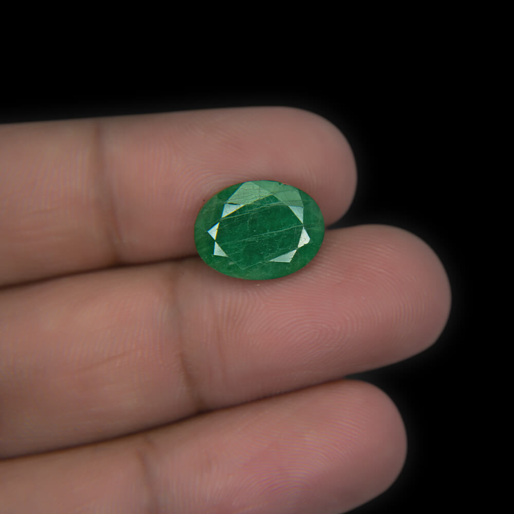 Emerald (Panna) Zambian - 5.00 Carat (5.50 Ratti)