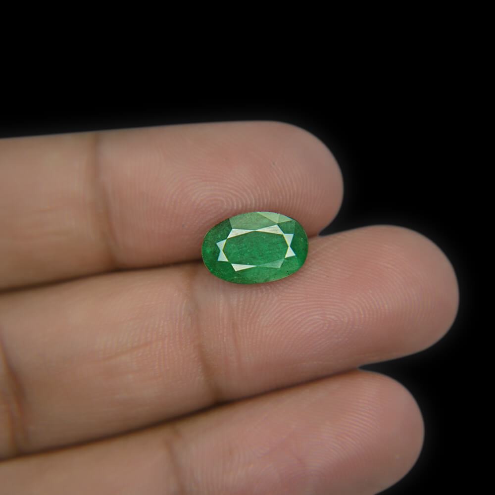 Emerald (Panna) Zambian - 3.10 Carat (3.40 Ratti)