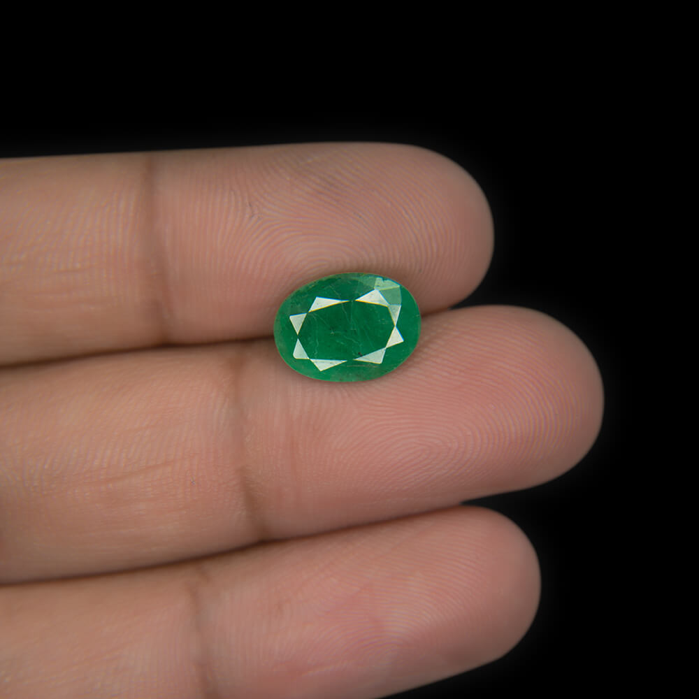 Emerald (Panna) Zambian - 3.28 Carat (3.60 Ratti)