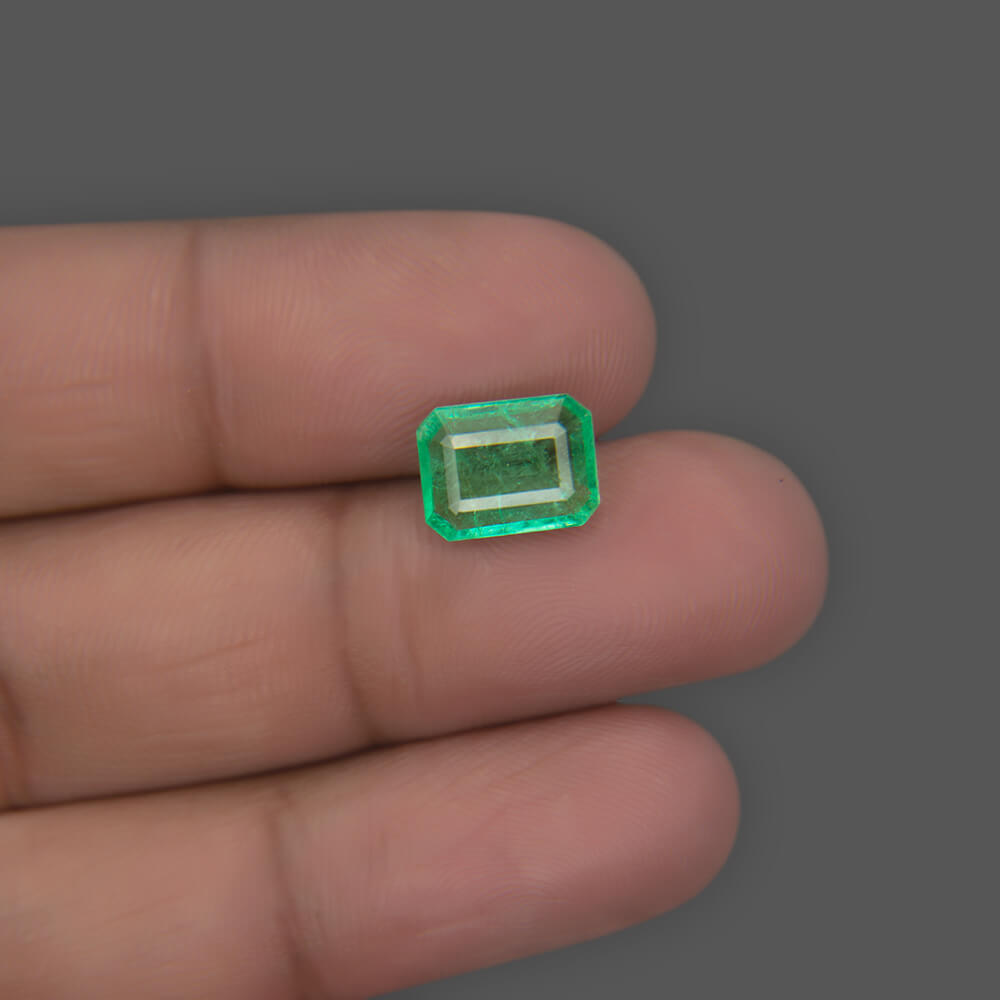 Emerald - 2.70 Carat