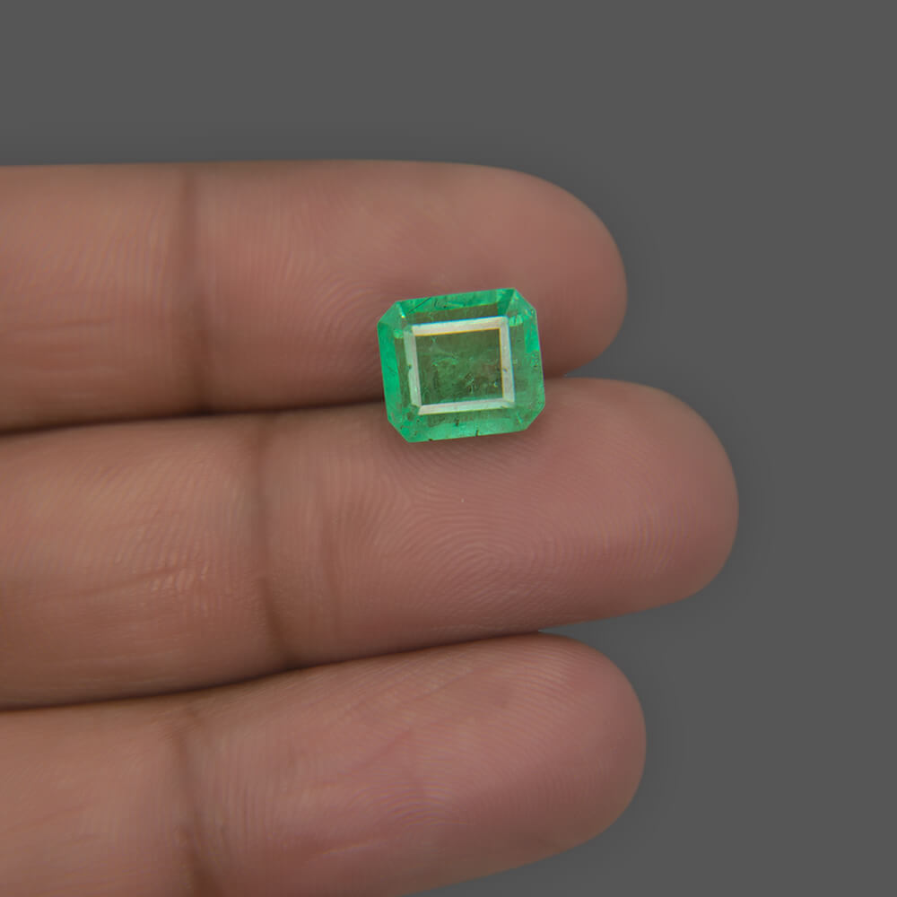 Emerald - 4.18 Carat