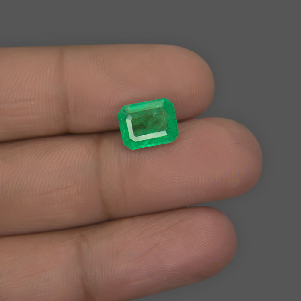 Emerald - 2.88 Carat