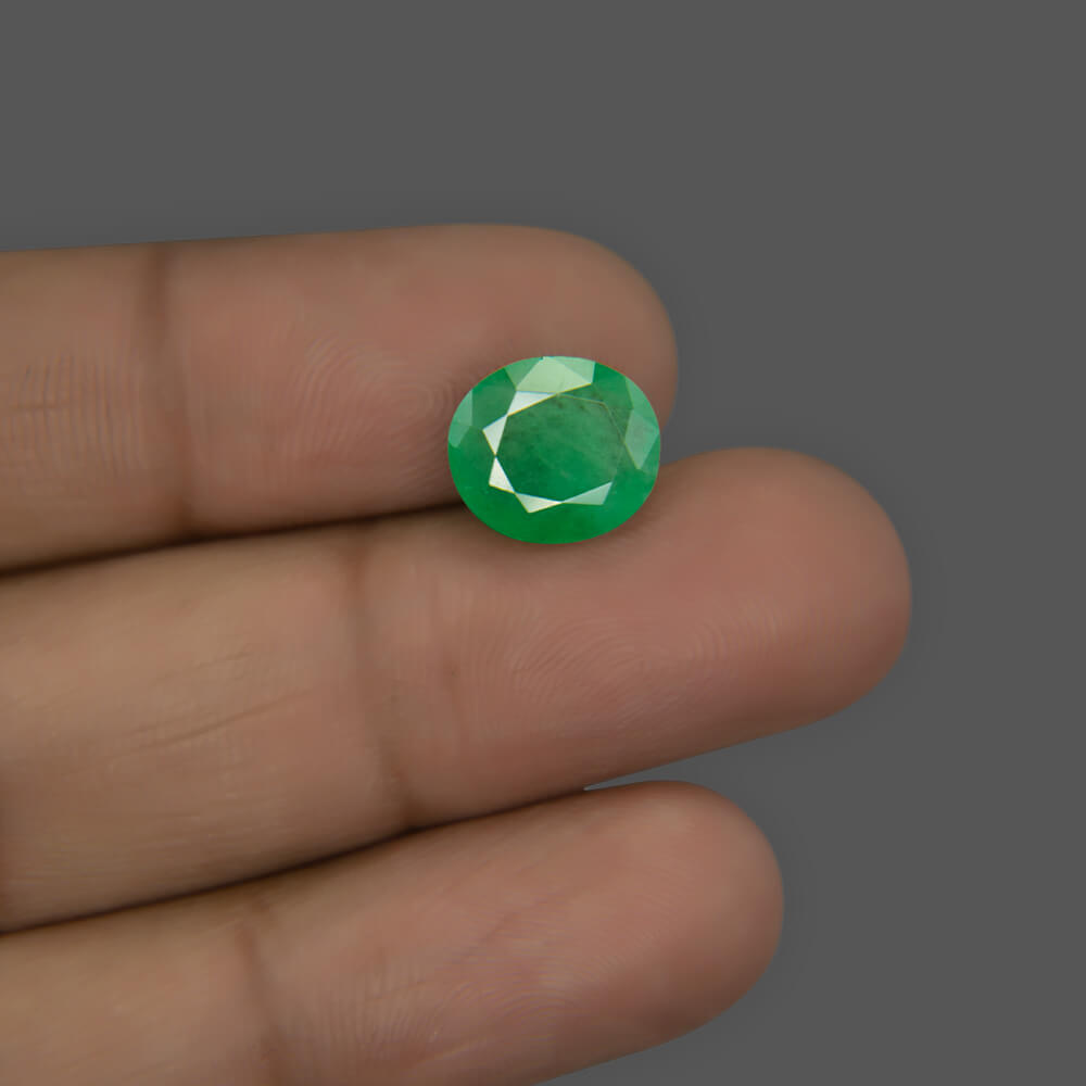 Emerald (Panna) Zambian - 4.48 Carat (5.00 Ratti)