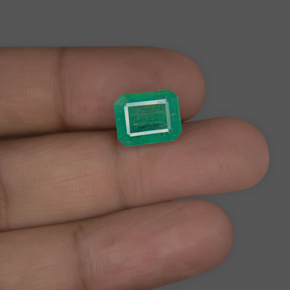 Emerald (Panna) Columbium - 5.35 Carat (6.00 Ratti)