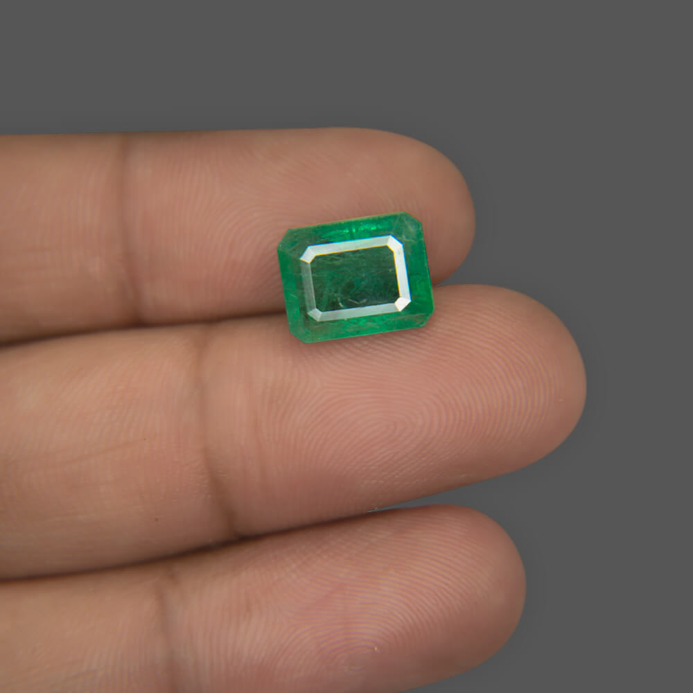 Emerald - 4.57 Carat
