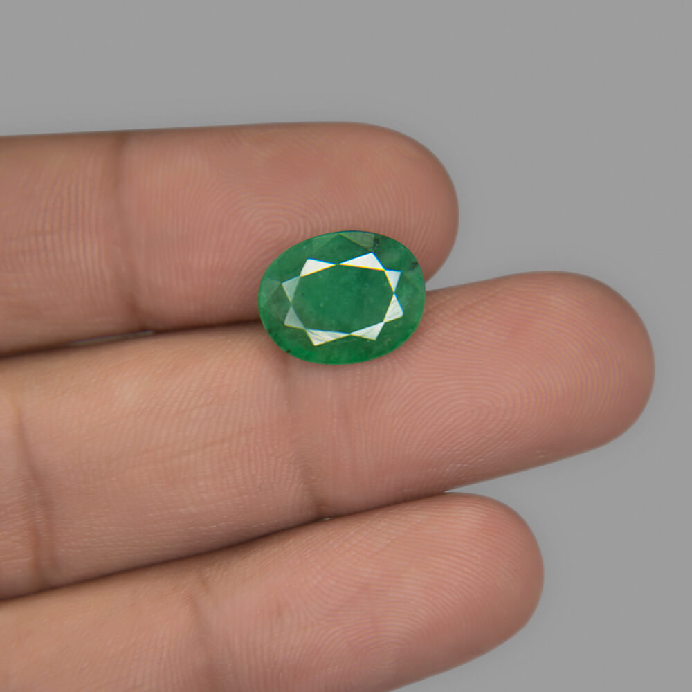 Emerald - 5.17 Carat (5.50 Ratti)
