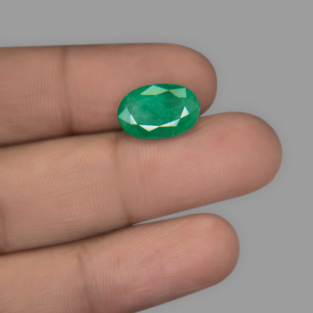 Emerald - 5.19 Carat (5.50 Ratti)