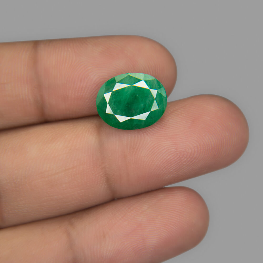 Emerald - 5.37 Carat (6.00 Ratti)