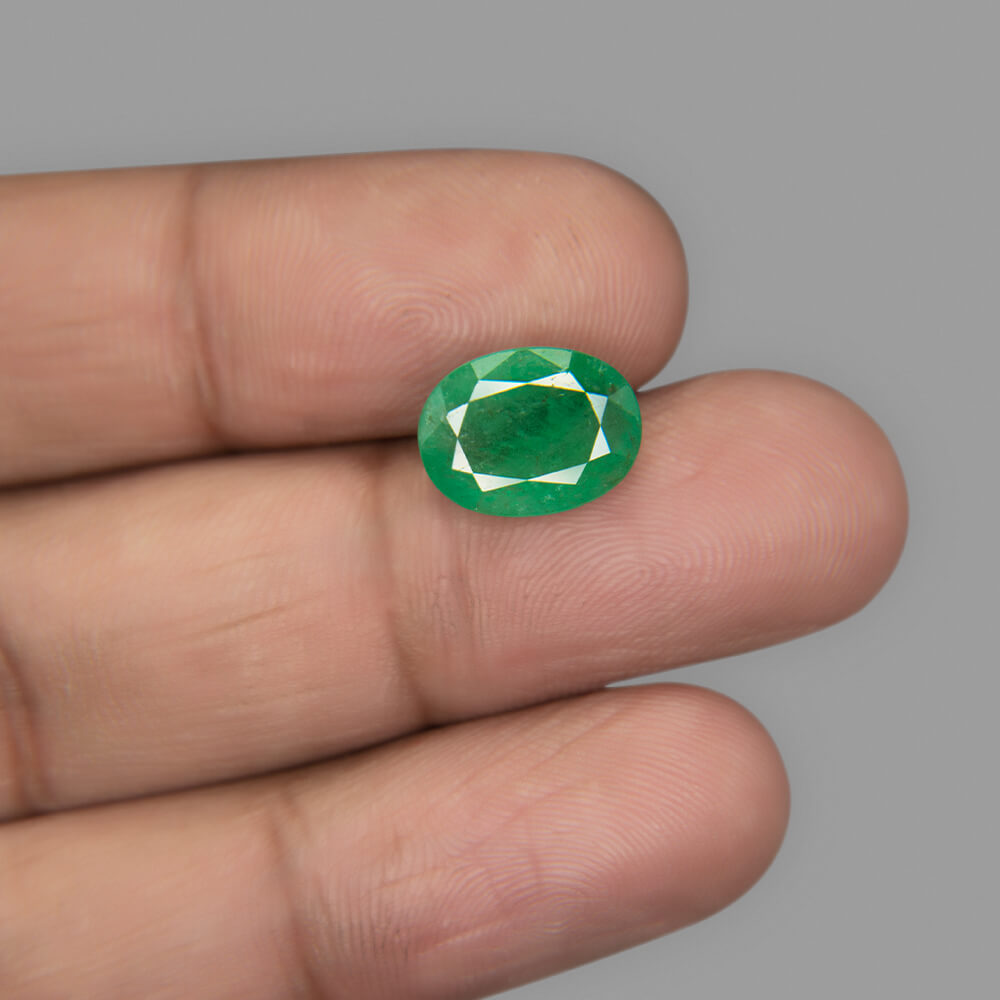 Emerald - 3.91 Carat