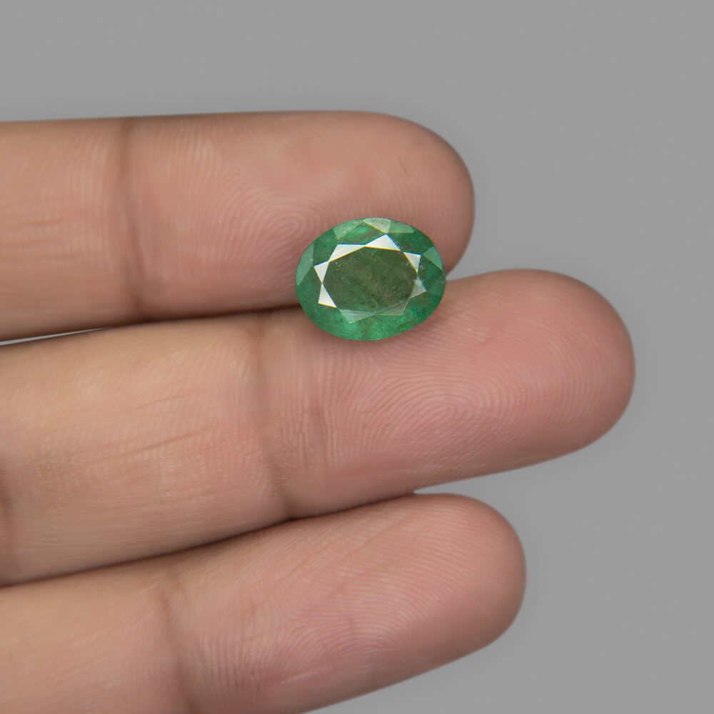 Emerald - 4.38 Carat