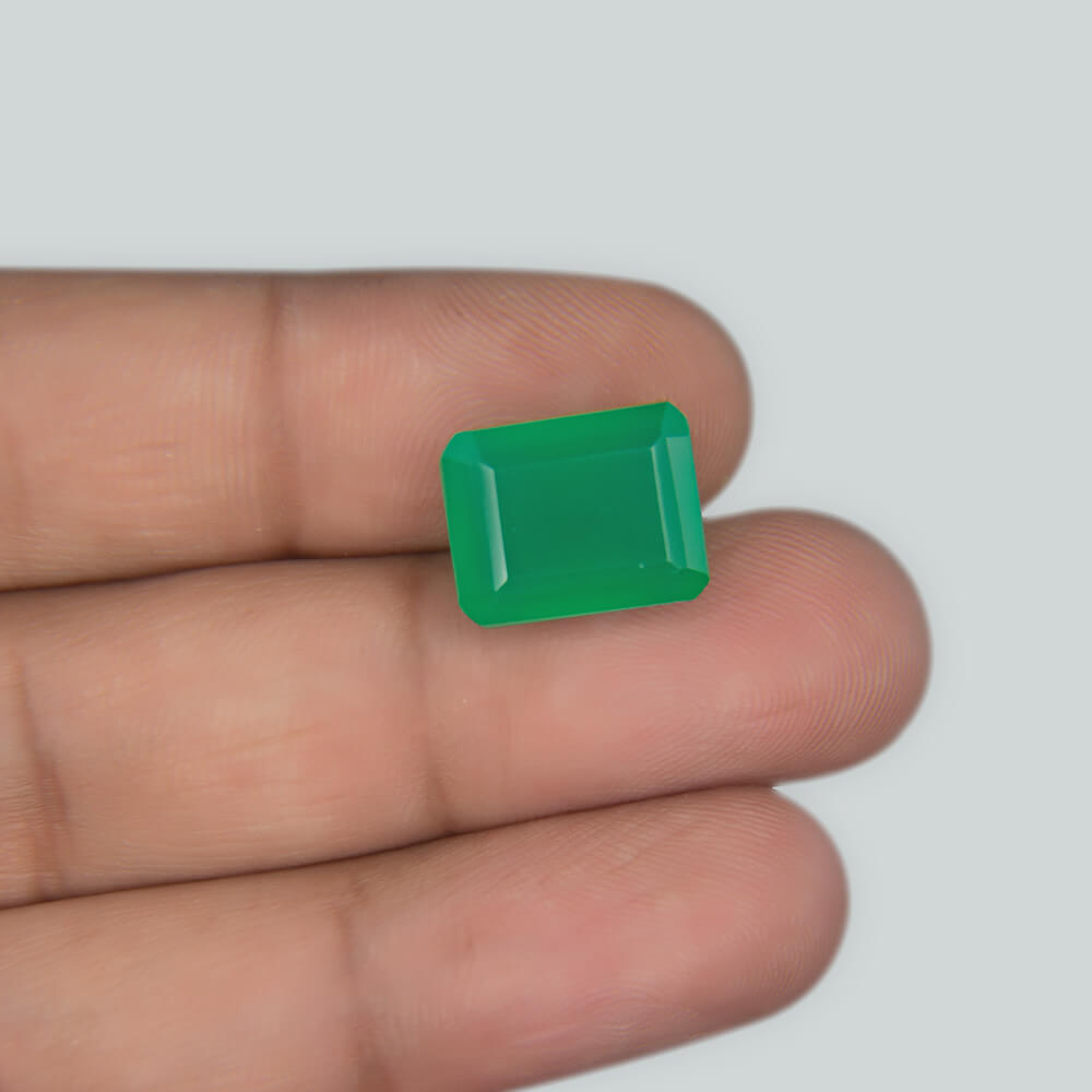 Green Onyx (Hakik) - 5.96 Carat