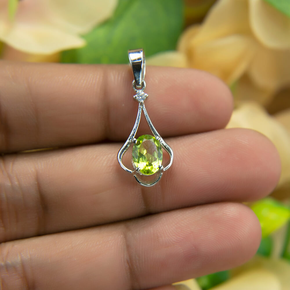 Peridot Silver Pendant
