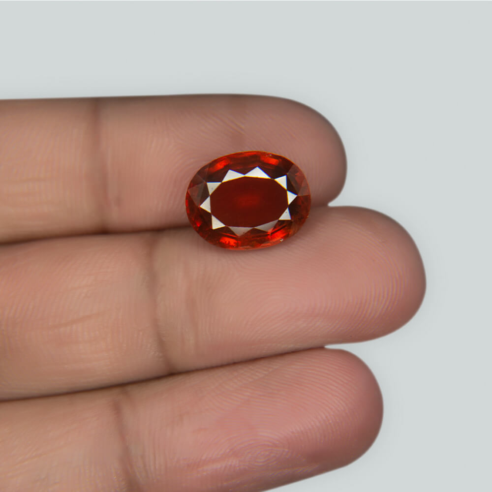 Gomed Ceylonese (Hessonite) - 7.74 Carat (8.50 Ratti)