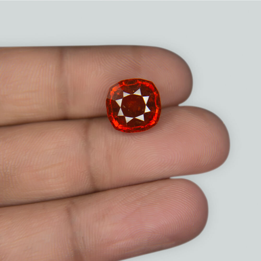 Hessonite - 7.20 Carat