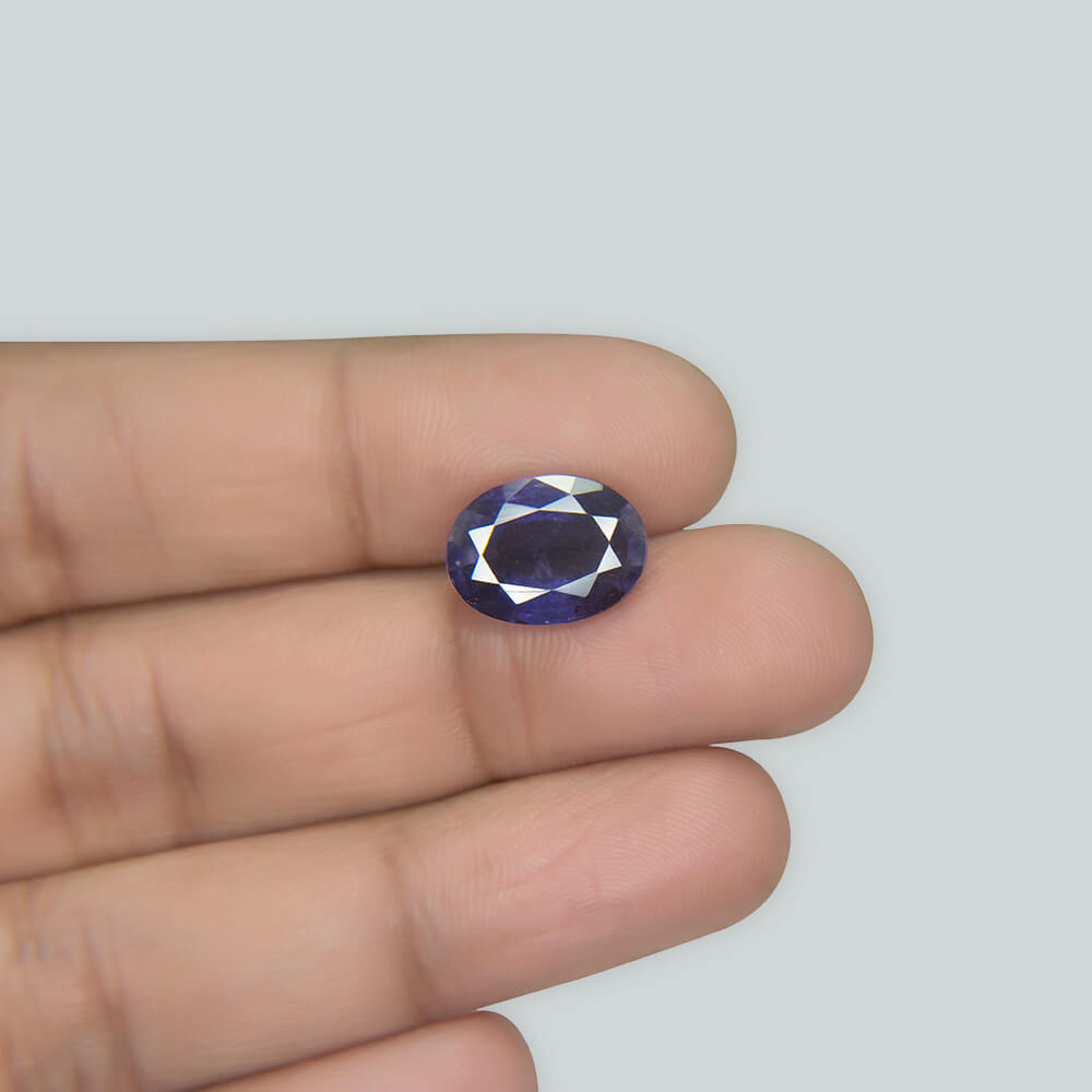 Iolite - 3.99 Carat