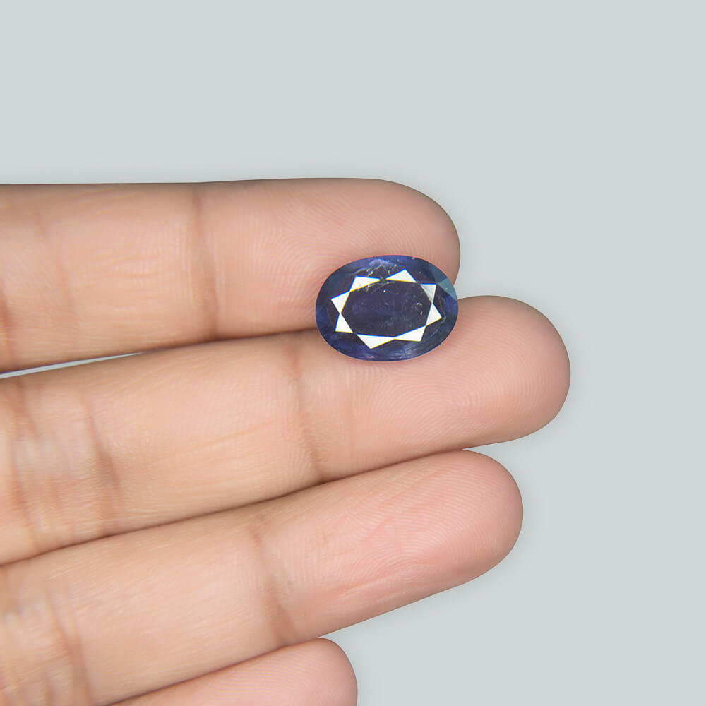 Iolite - 3.99 Carat