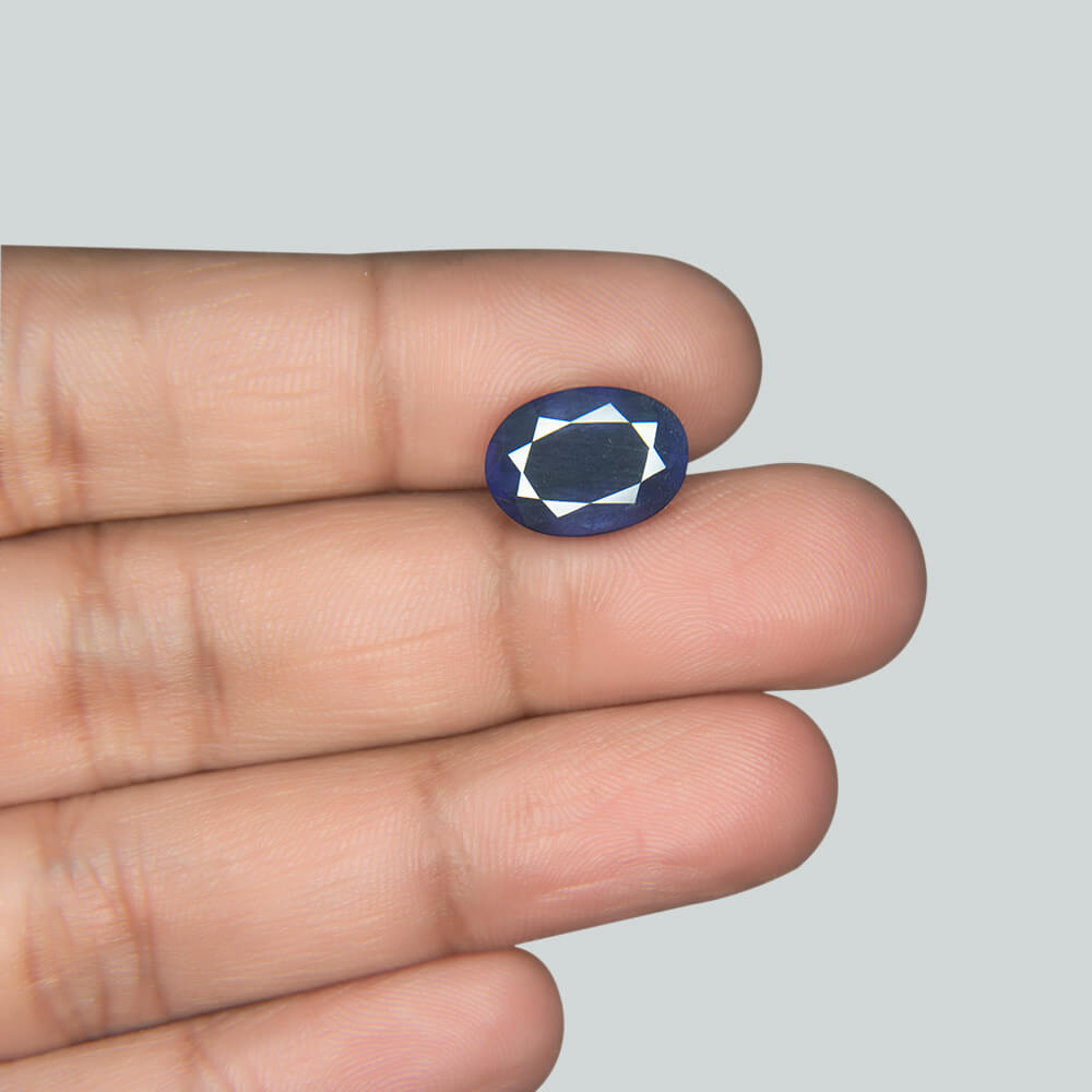 Iolite - 4.44 Carat